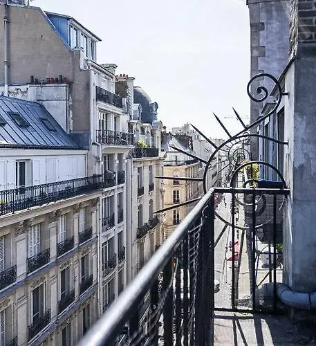 Hotel Champs Elysee - *