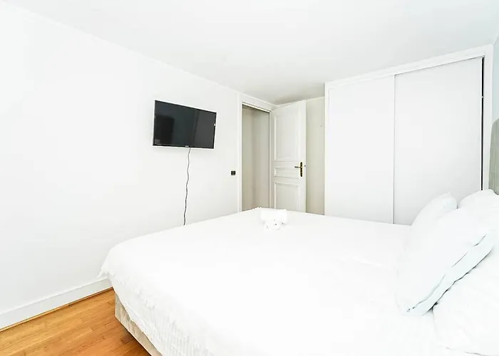 Hotel Champs Elysee -
