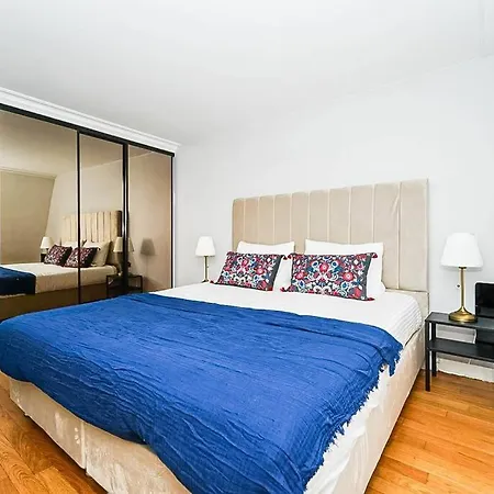 Apartment Champs Elysee -