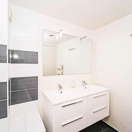 Apartment Champs Elysee -