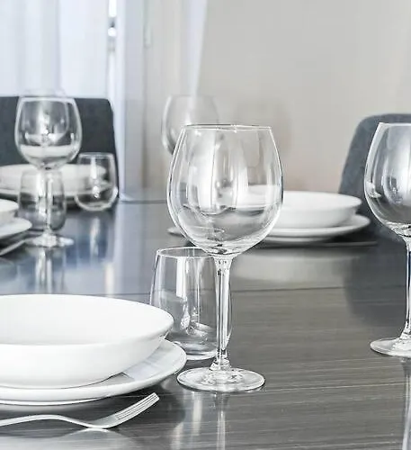 Champs Elysee - Ξενοδοχείο *