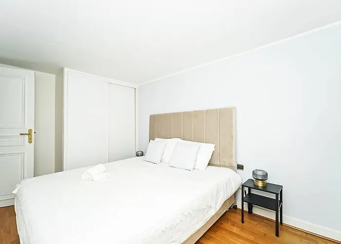 Champs Elysee - * Παρίσι